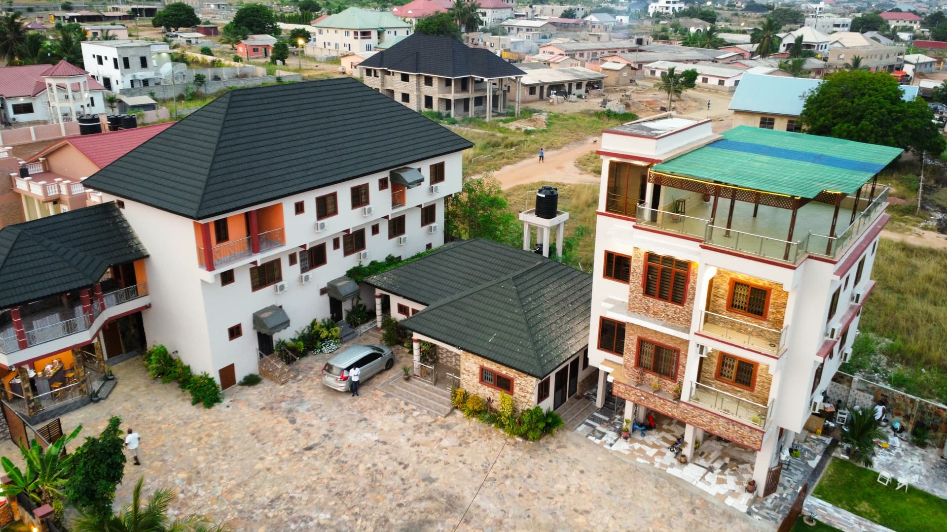 Stonebridge Villa compound